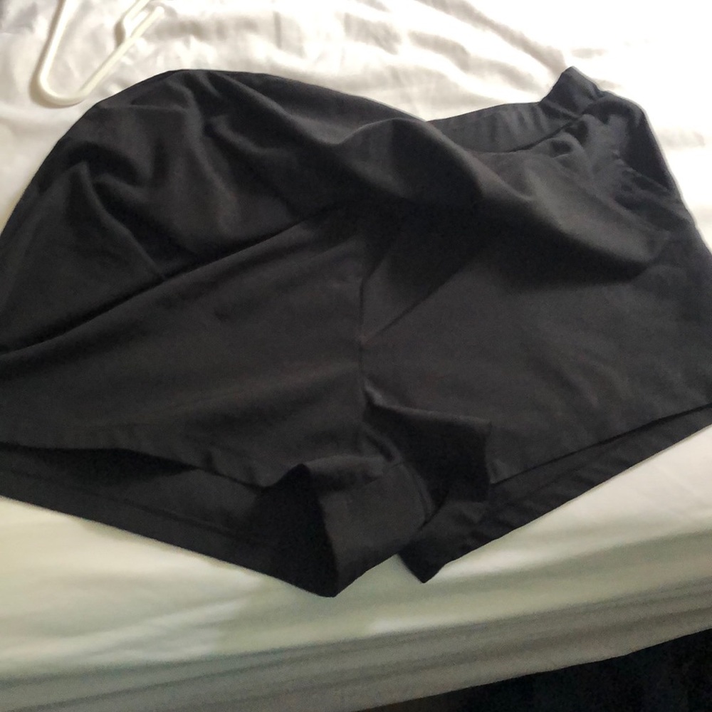 Fabletics skort 5/$40 - Picture 2 of 2